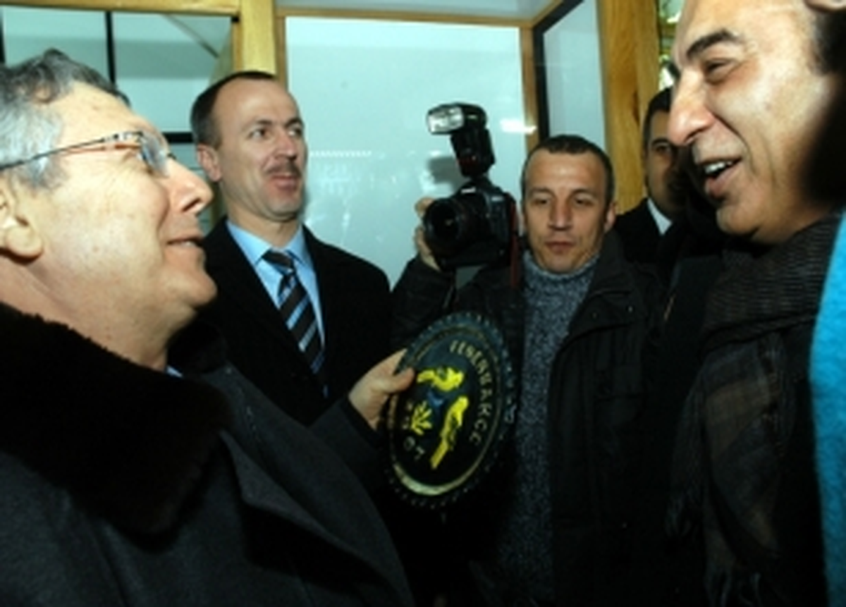 Yıldırım'dan Polat'a...<br>'şampiyon Bizden...'