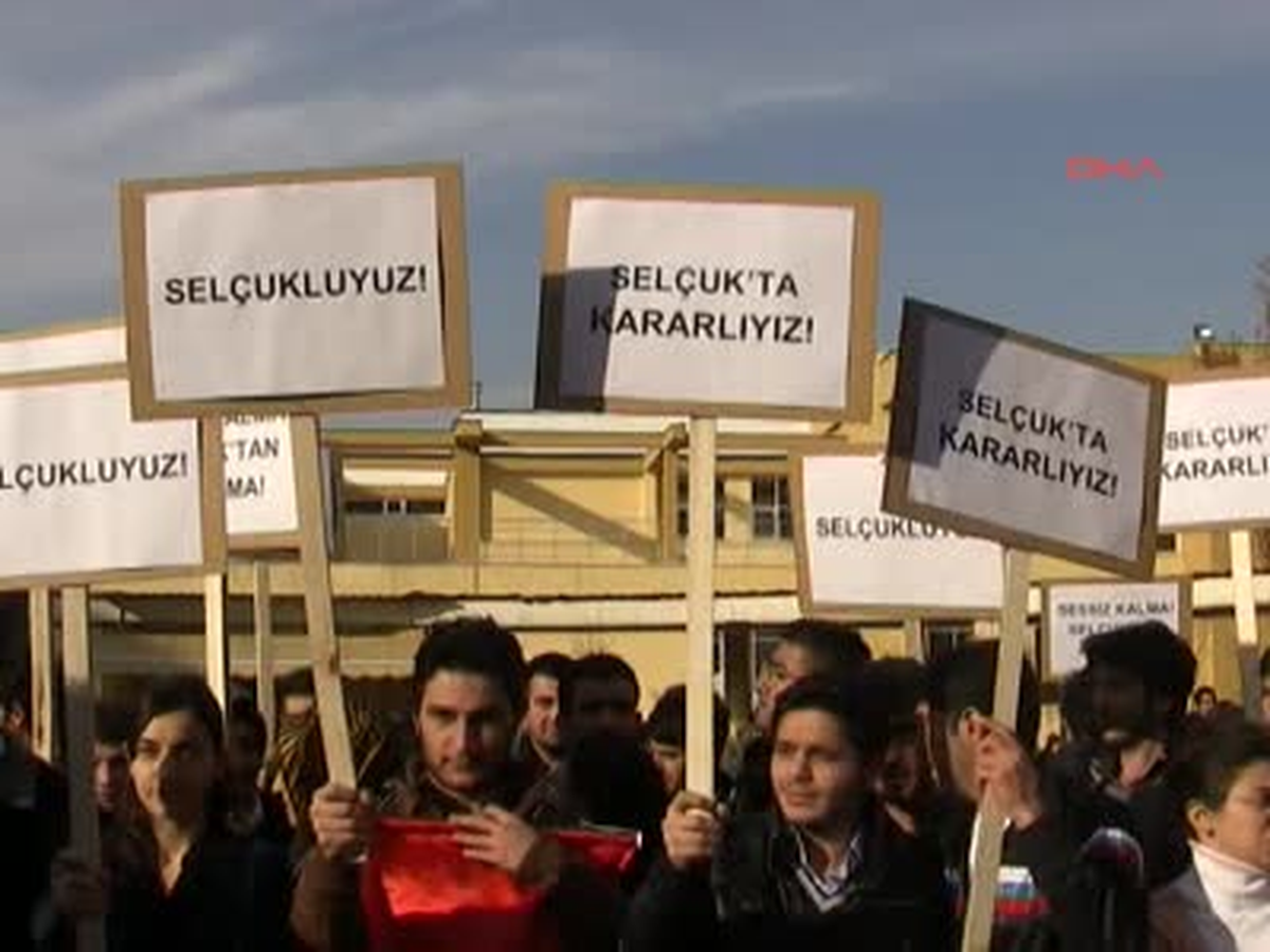 Akademisyen ve Öğrenciler'den YÖK'e Tepki