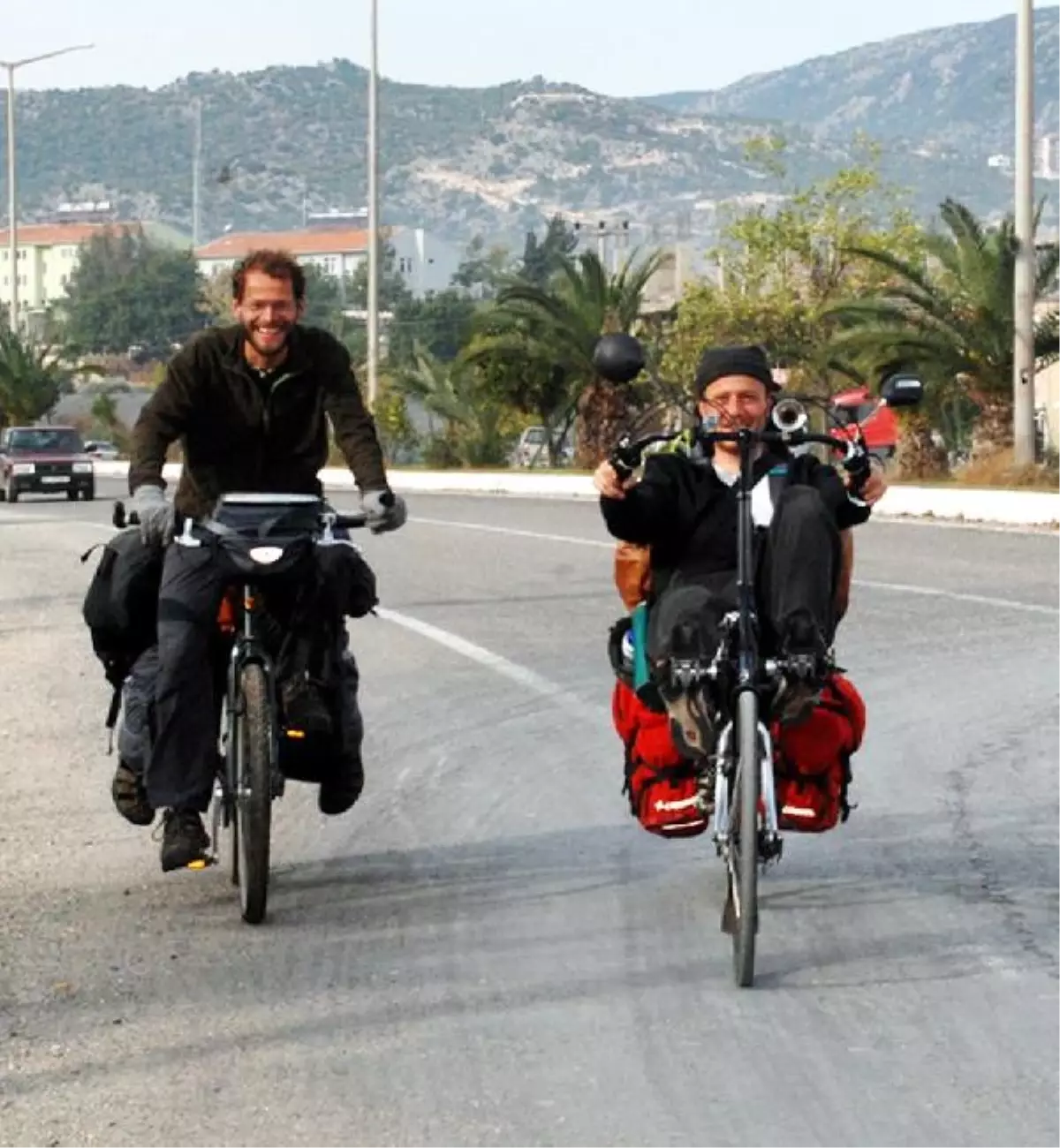 Bisikletli Dünya Turunda Yolları Türkiye\'de Kesişti