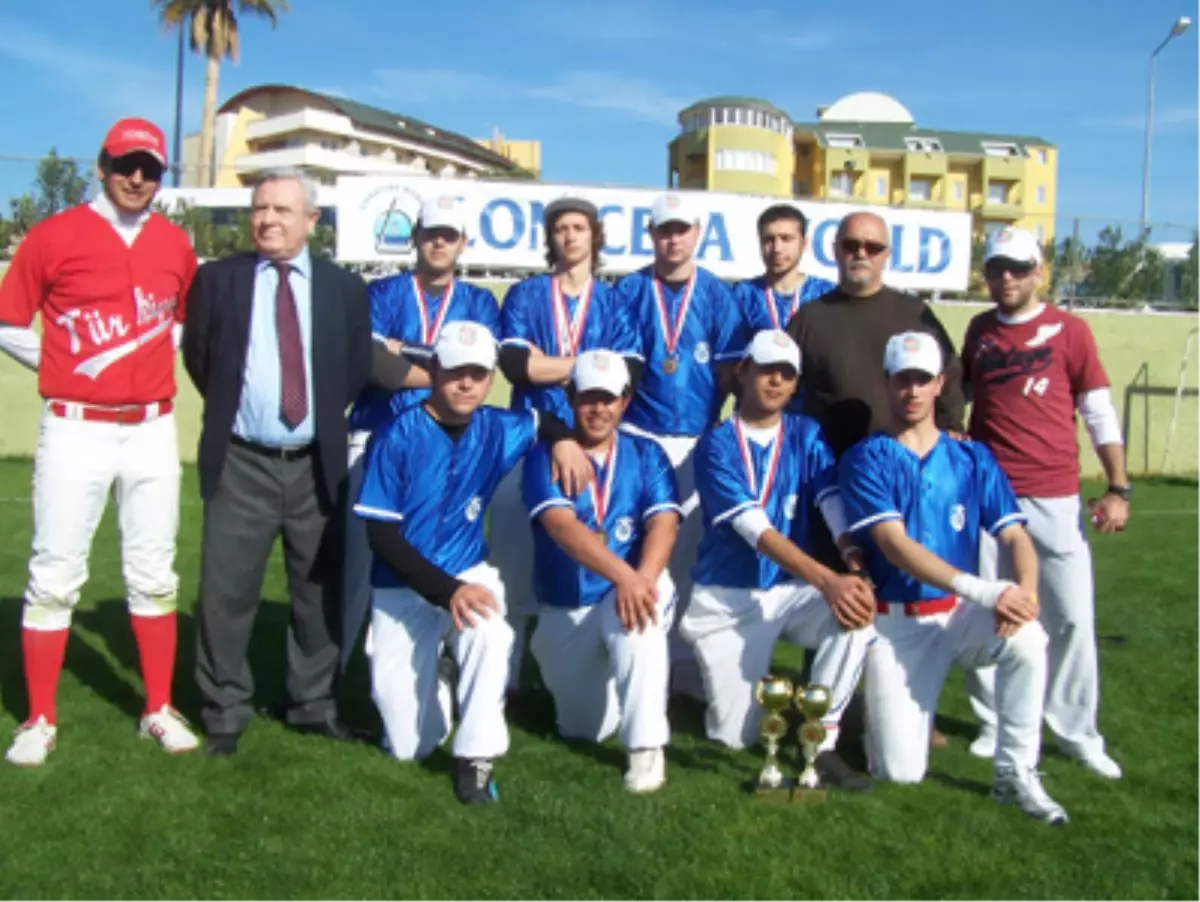 Bostanlıspor\'da Büyük Sevinç