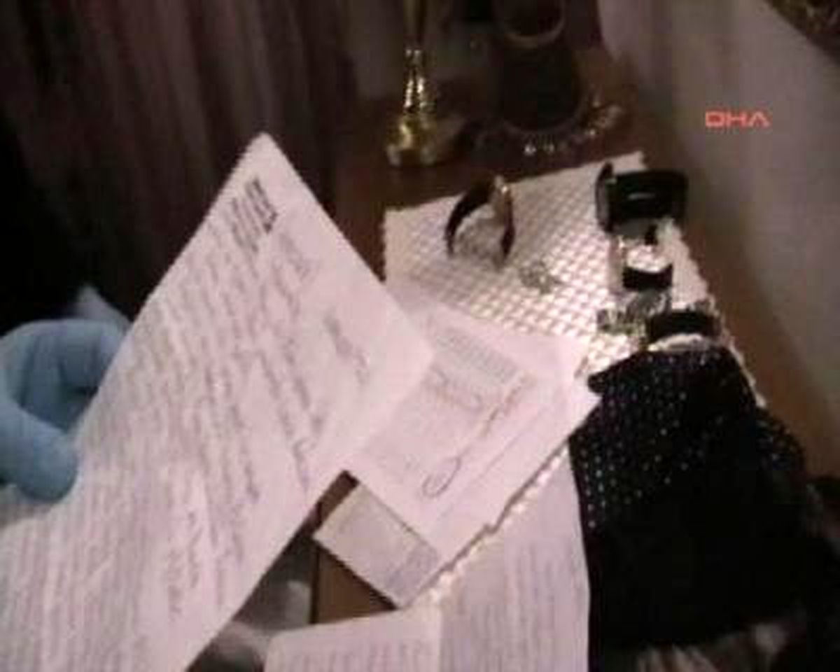Cübbeli Ahmet Hoca'nın Evindeki Arama Polis Kamerasında (1)