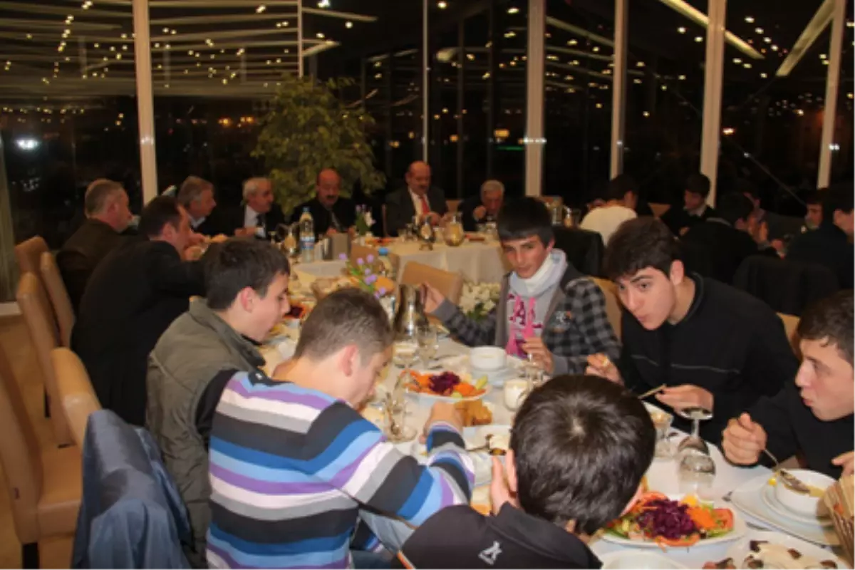 Şampiyonlar Yemek\'de Biraraya Geldi