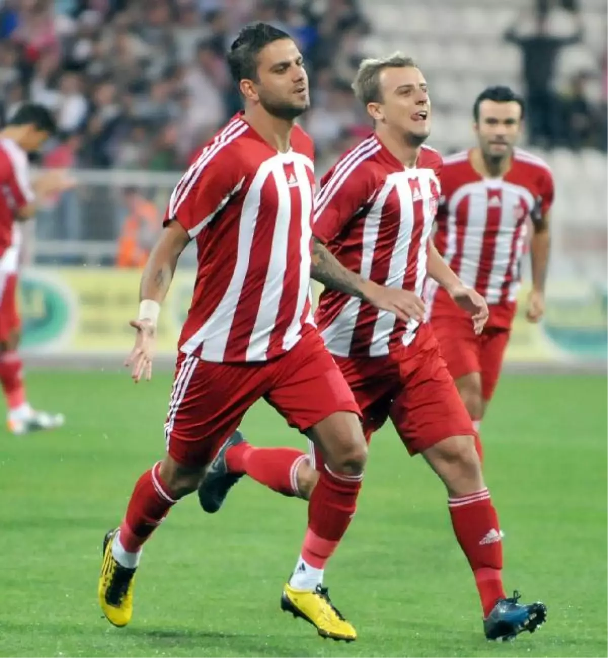 Sivasspor\'da Cihan Yılmaz\'ın Sözleşmesi Feshedildi