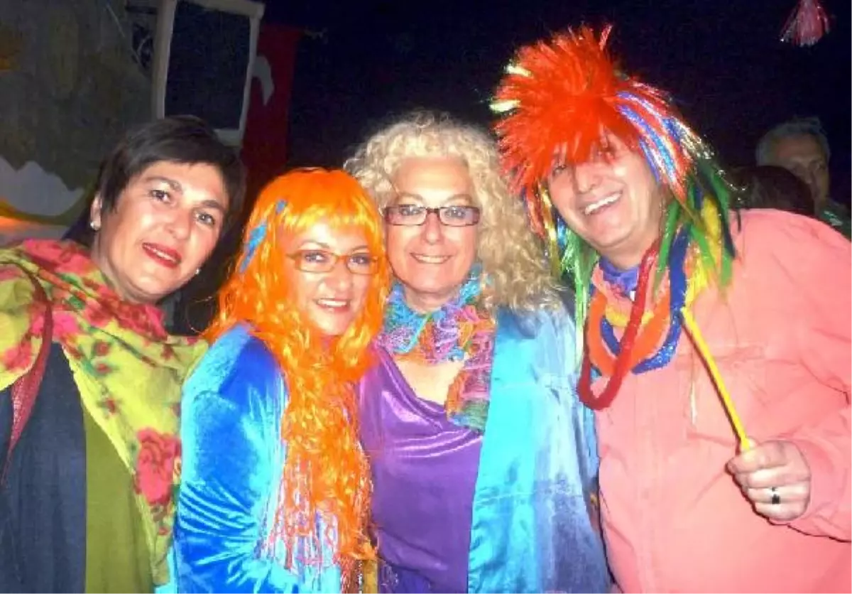 Ünlülerin Avukatından Gökkuşağı Partisi