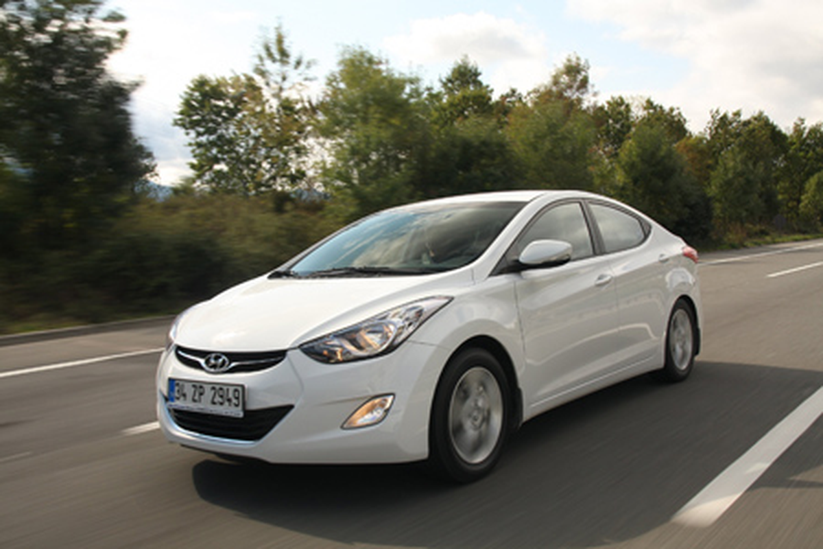 Hyundaı Elantra, "2012 Yılının Otomobili"