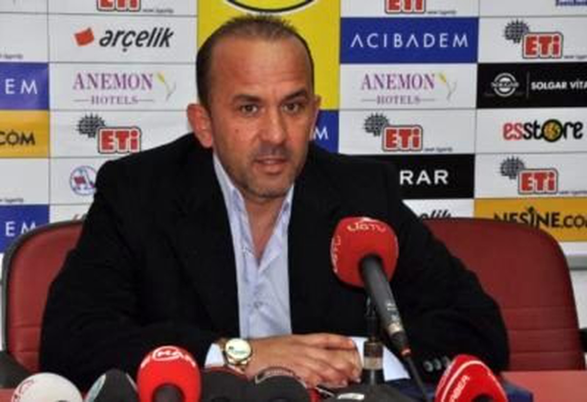 Medical Park Antalyaspor Teknik Direktörü Mehmet Özdilek: 'İnsanların Alın Terinin Çalındığı, Futbolda Marka Değerinin Çok Düştüğü Bir Süreçteyiz'