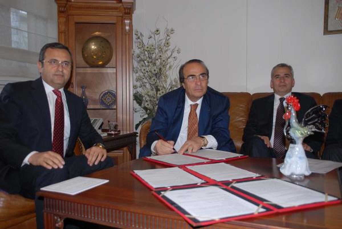 Zorlu, Denizli'ye Dev Jeotermal Santral Yapacak