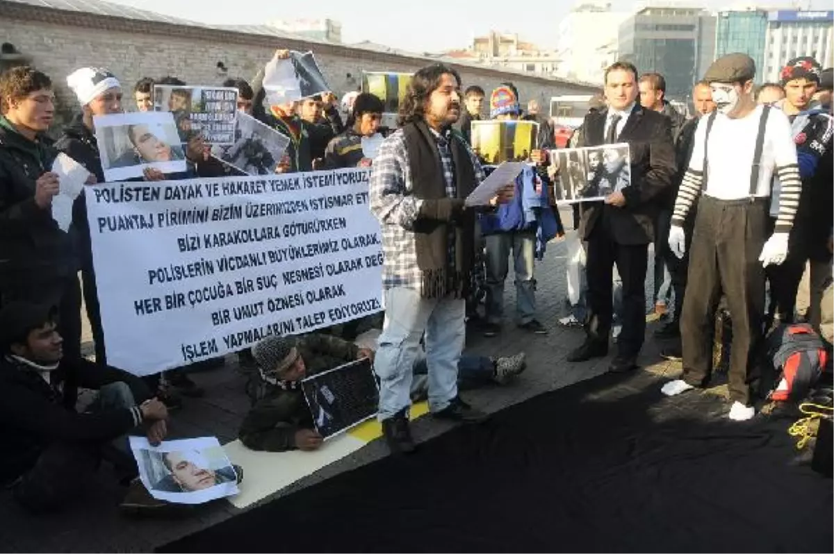 Sokak Çocuklarından Barış Eli