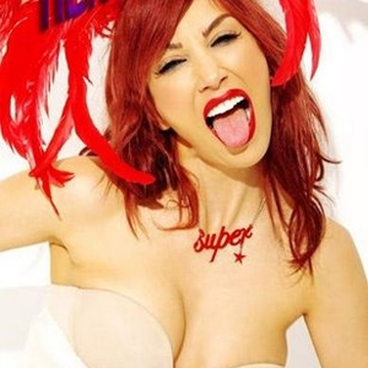 Hande Yener: Dilenci Değilim!