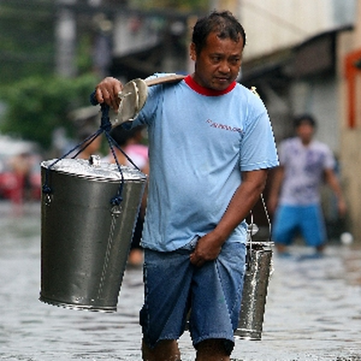 Filipinler'de Fırtına: 180 Ölü