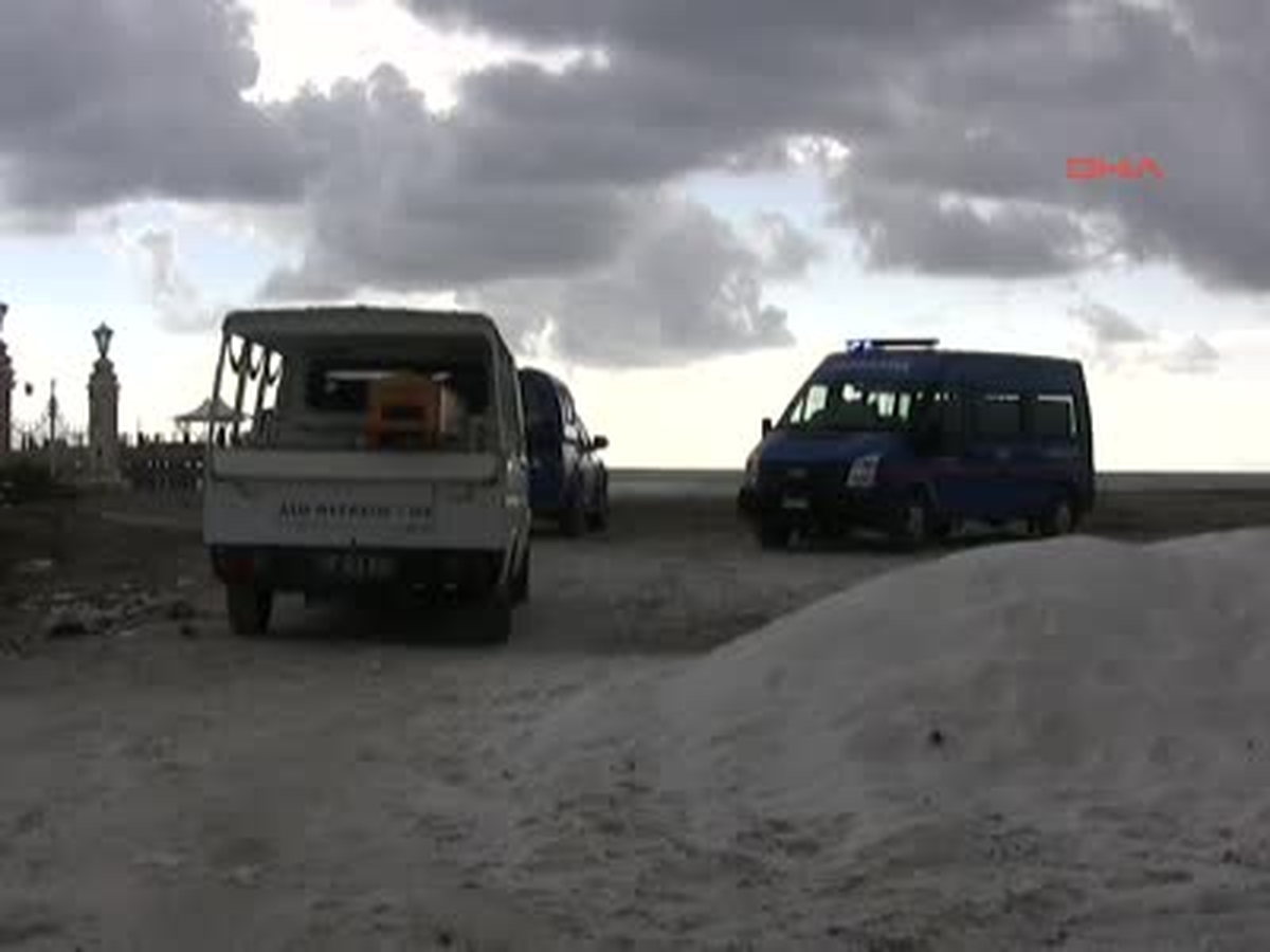 Antalya'da Tekne Alabora Oldu