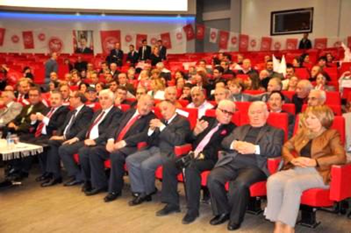 DP Lideri Zeybek: Bunların Atası Atatürk Değil, Abdülmecit
