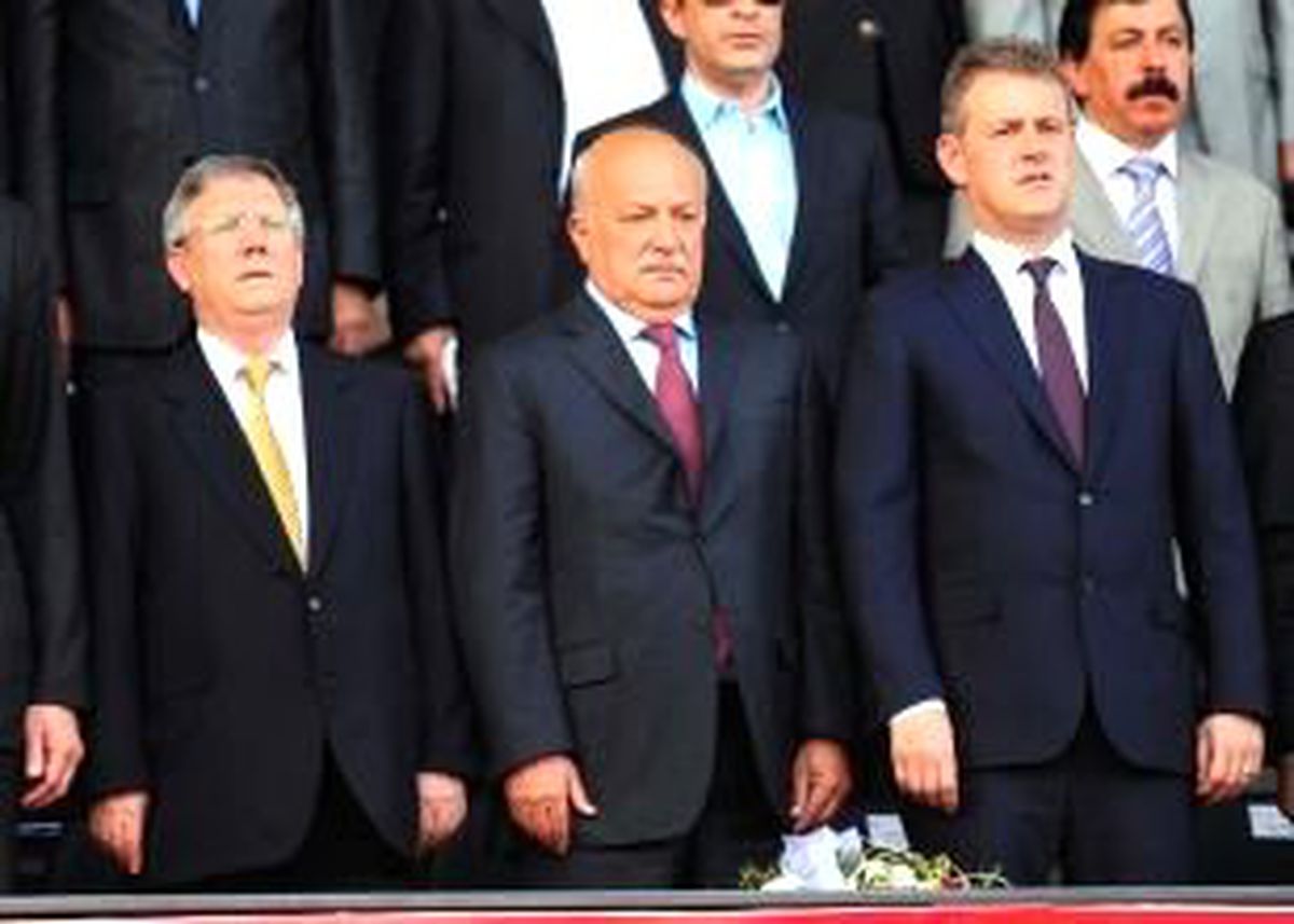 Şener'den Yıldırım'a 'çakıcı' Benzetmesi