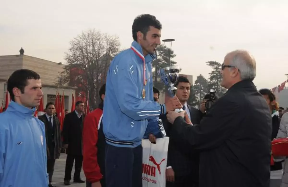 Atatürk\'ün Kayseri\'ye Gelişinin 92\'nci Yıl Dönümü Kutlandı (2)