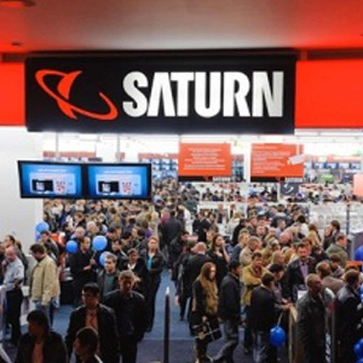 İstanbul Şişli Trump Towers'da Saturn Açılışı
