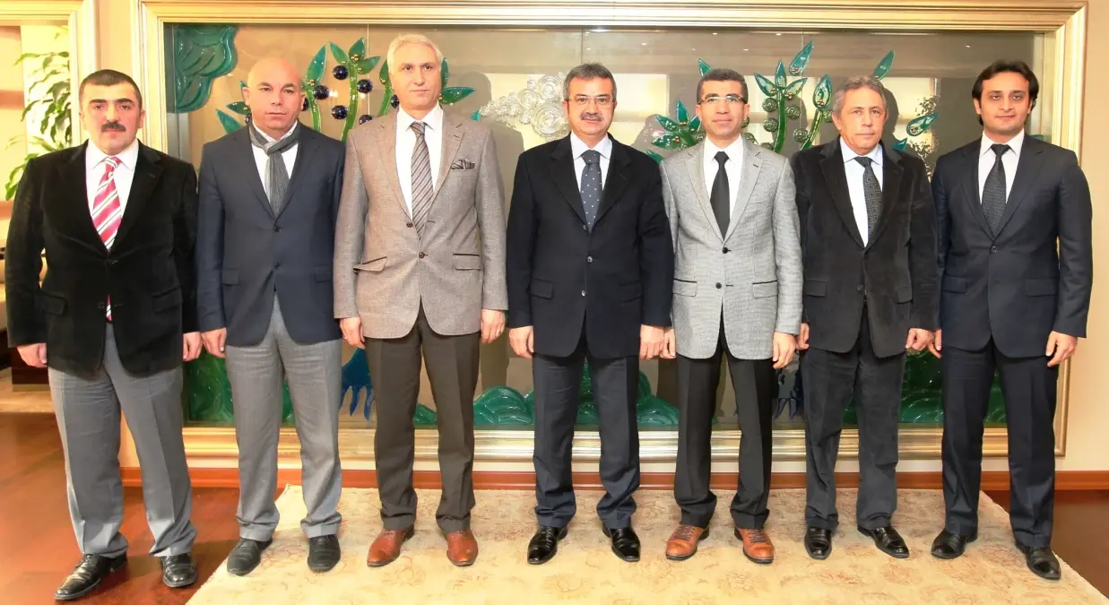 KAISİAD Yönetimi Köşker\'in Yanında 
