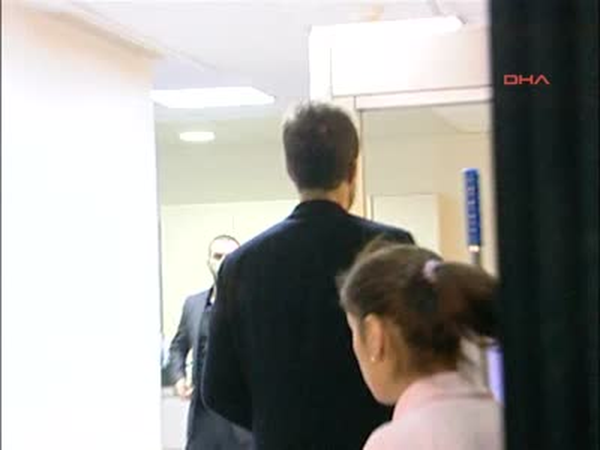 Okan Buruk ve Eşini Hastanede Ziyarete Geldiler