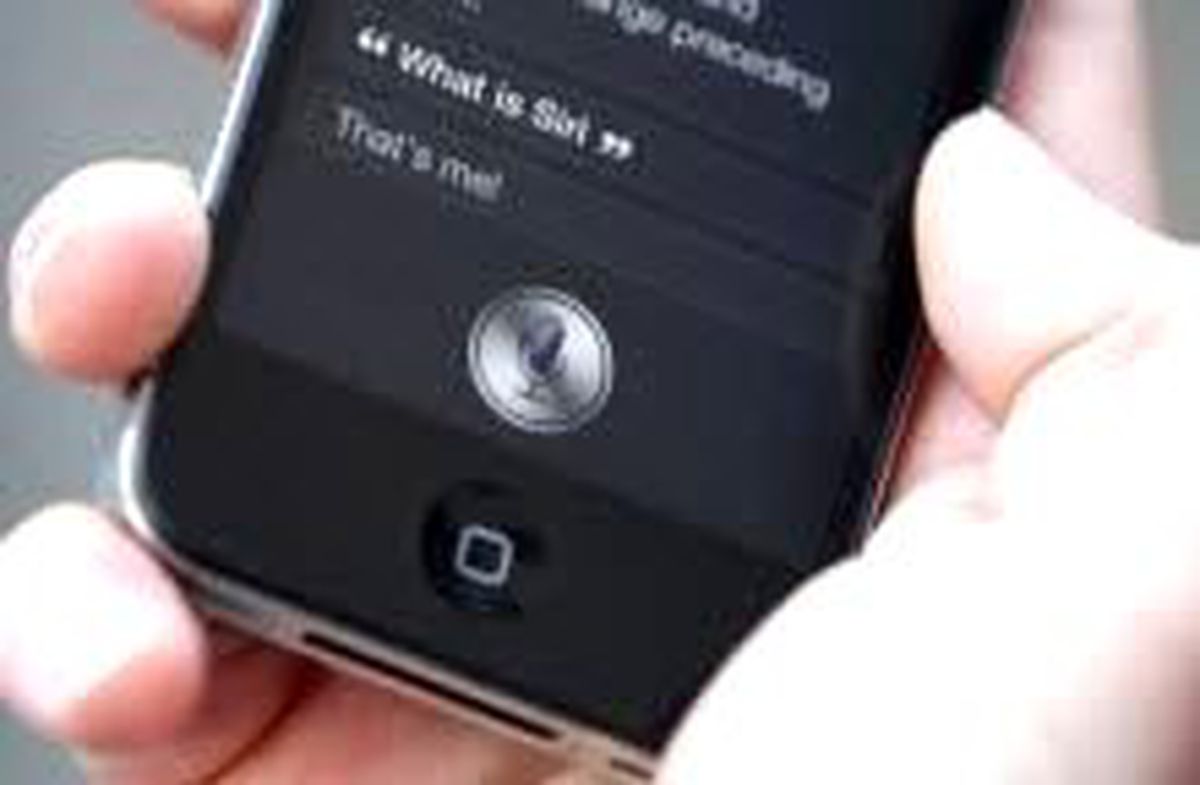 Siri Nihayet İphone 4'te!