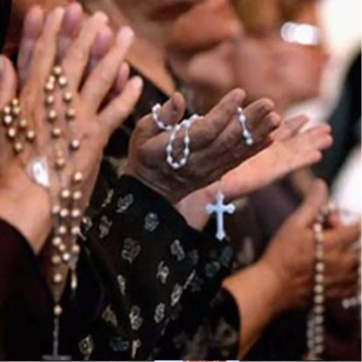 Araştırma: "Hristiyan Nüfusu, Afrika, Asya ve Amerika\'ya Kaydı"