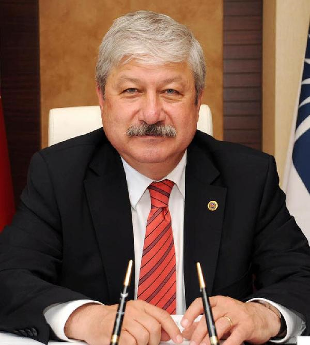 Başkan Akaydın: Başbakan Erdoğan'ın Ameliyatı Kaçaktır