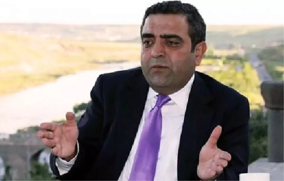 CHP\'li Tanrıkulu, Gazetecilere Yönelik Operasyonları Kınadı