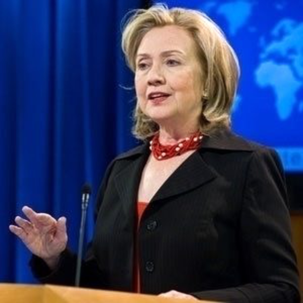 Clinton, Kuzey Kore Halkıyla Gelişmiş İlişki Umuyor