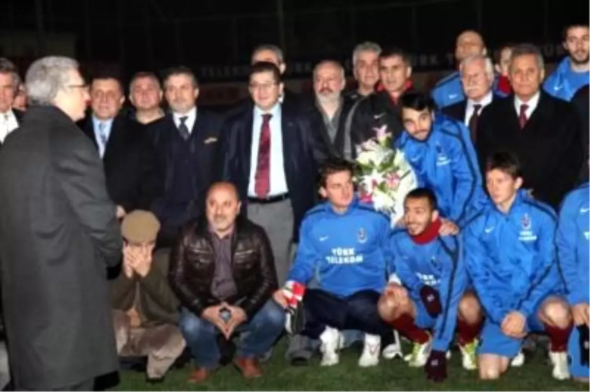 Trabzonspor\'da Birlik Gösterisi