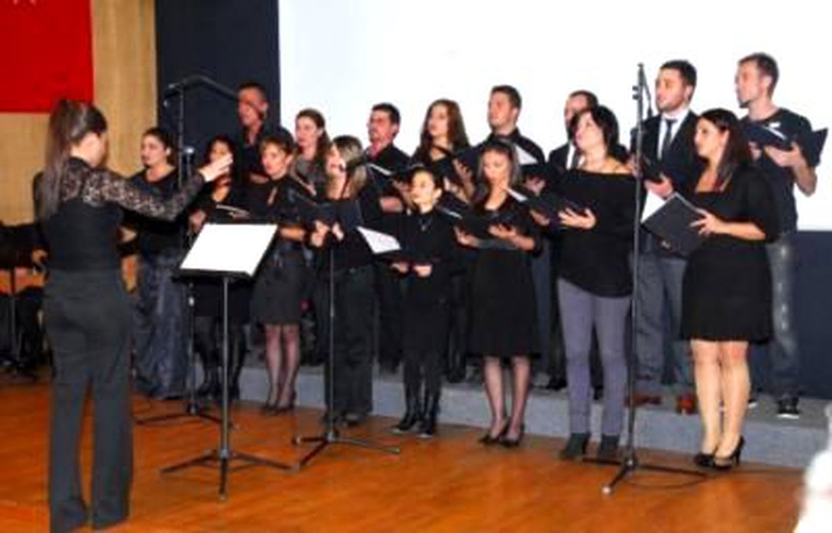 Atanamayan Öğretmenlerden Konser