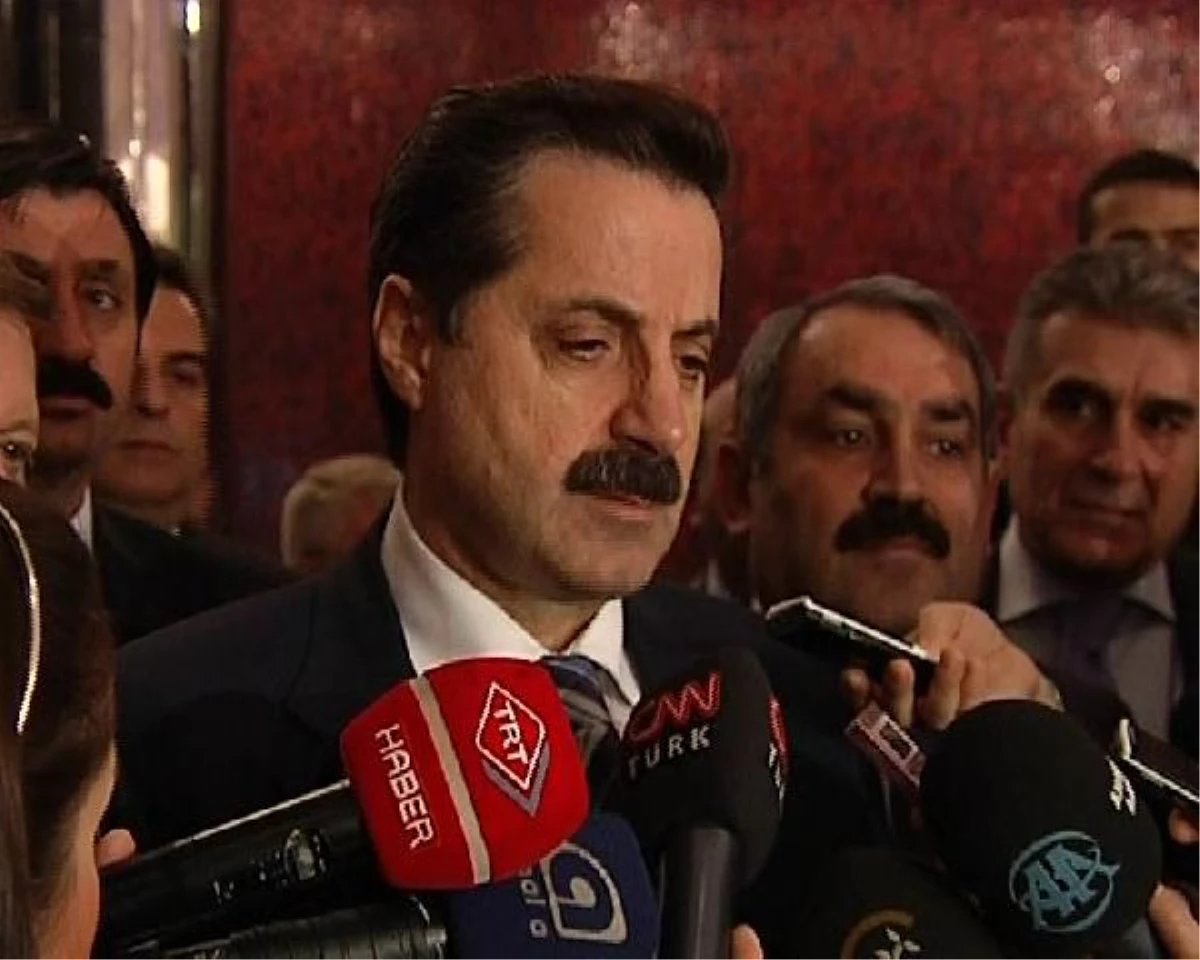 Bakan Çelik: Sultan Süleyman\'dan Yardım İsteyen François, Sarkozy\'nin Kulağını Çekerdi