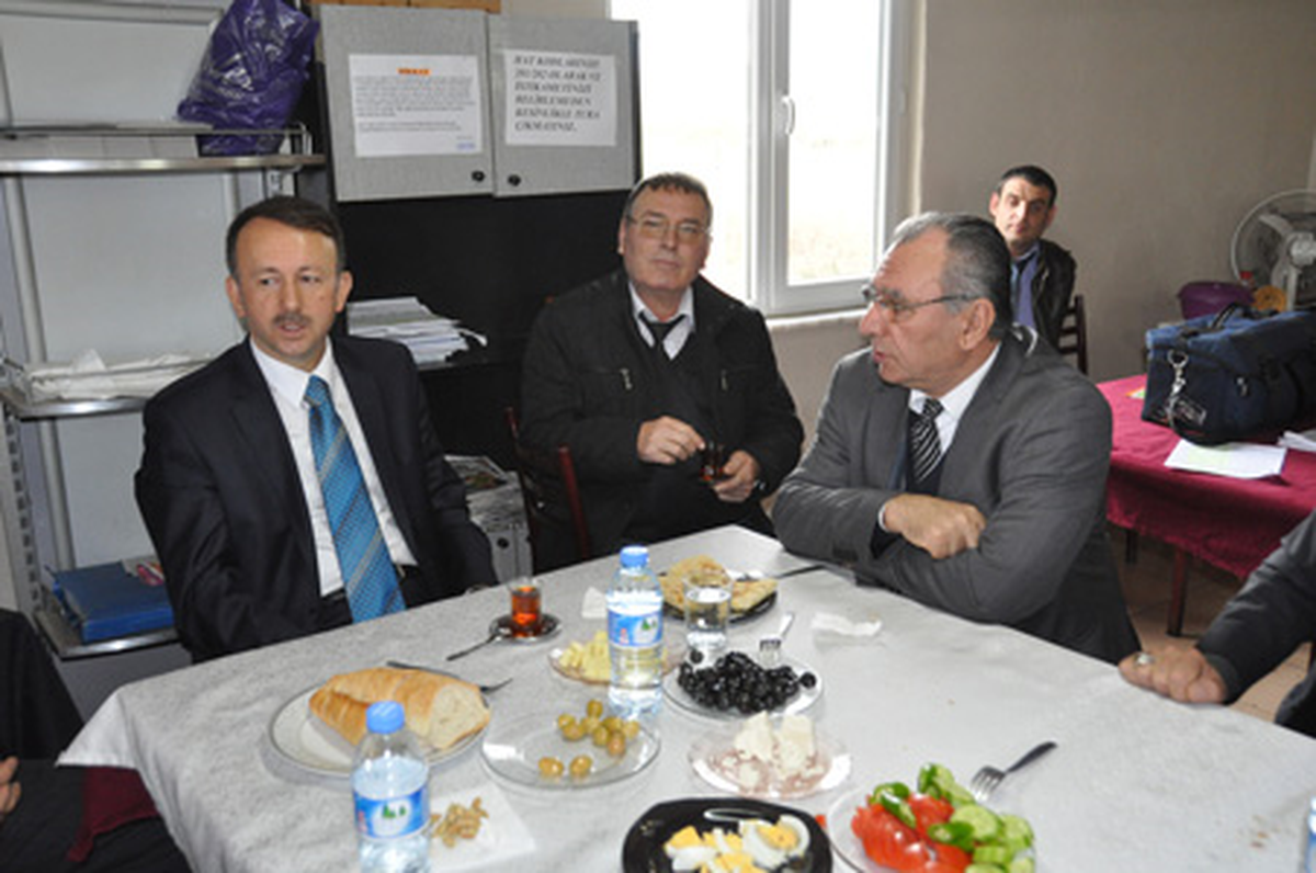 Karabalık, Minübüsçülere Konuk Oldu