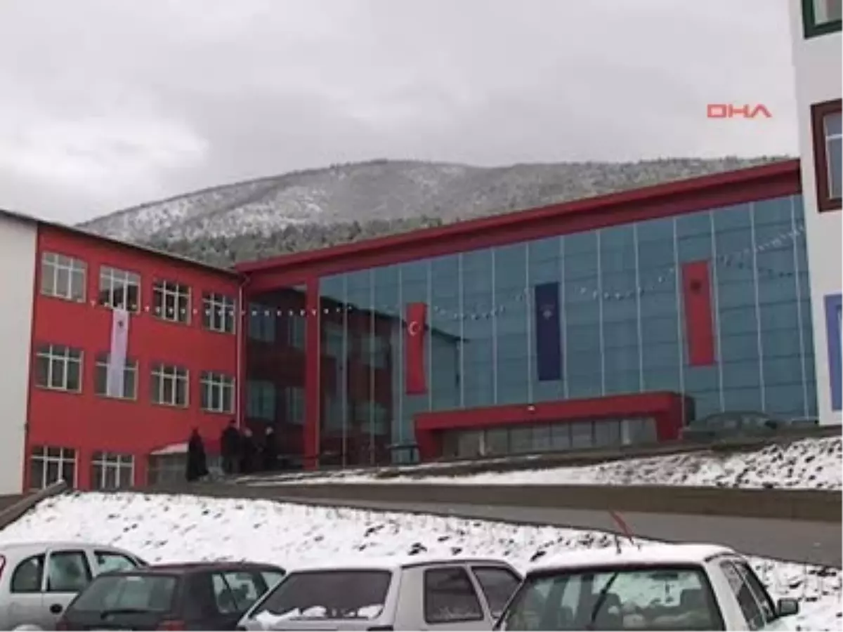 Kosova\'da Mehmet Akif Koleji\'nin Açılışı Yapıldı