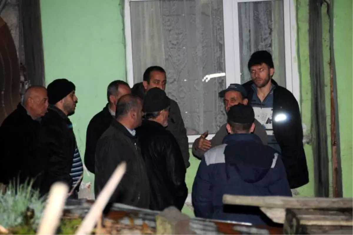 Evinde Namaz Kılarken Öldürüldü