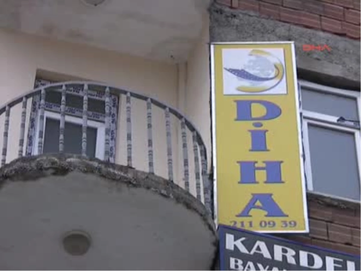 Hakkari'de Gazetecilerin Kck'dan Gözaltına Alınmasına Tepki