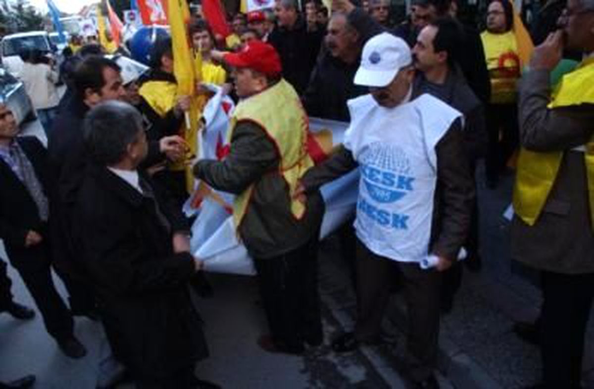 Kesk Eylemine CHP'li Miletvekillerinden Destek
