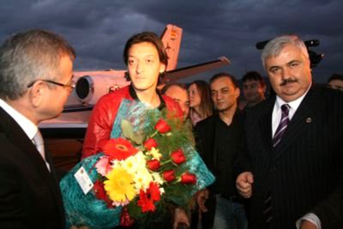 Mesut Özil Baba Ocağında Ek2