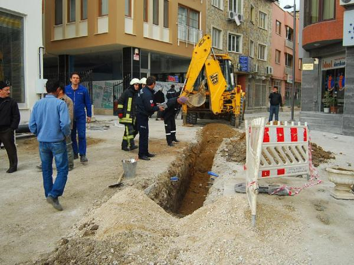 Patlayan Doğalgaz Borusu Panik Yarattı