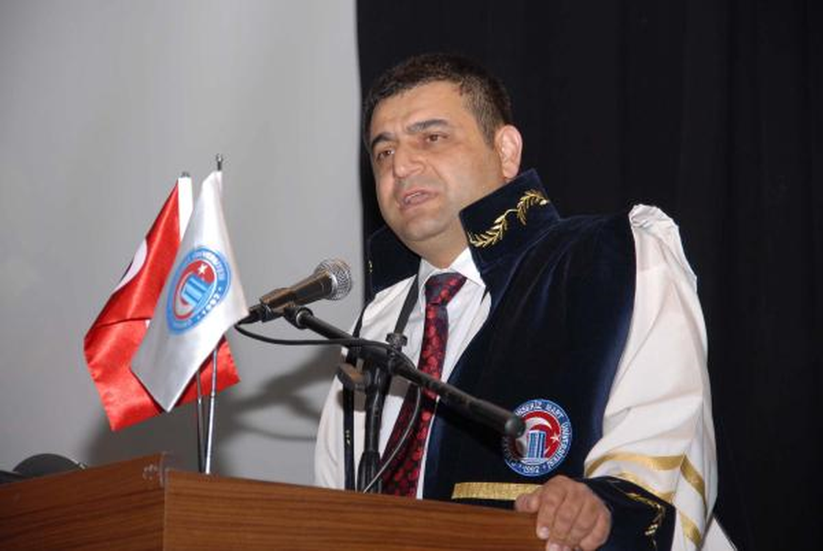 Rektör Laçiner: Zincirbozan Demokrasi Okulu Olsun