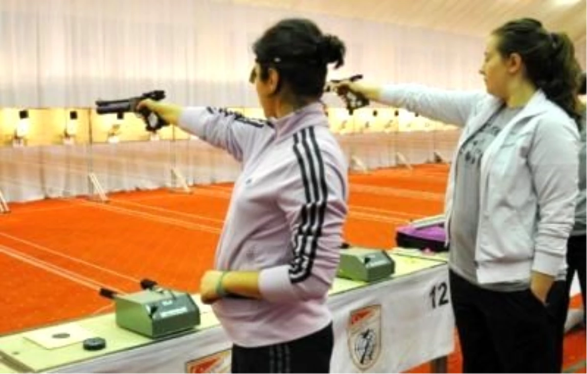 Antalya\'nın Kemer İlçesi, Havalı Silahlar Türkiye Şampiyonası\'na Ev Sahipliği Yapıyor