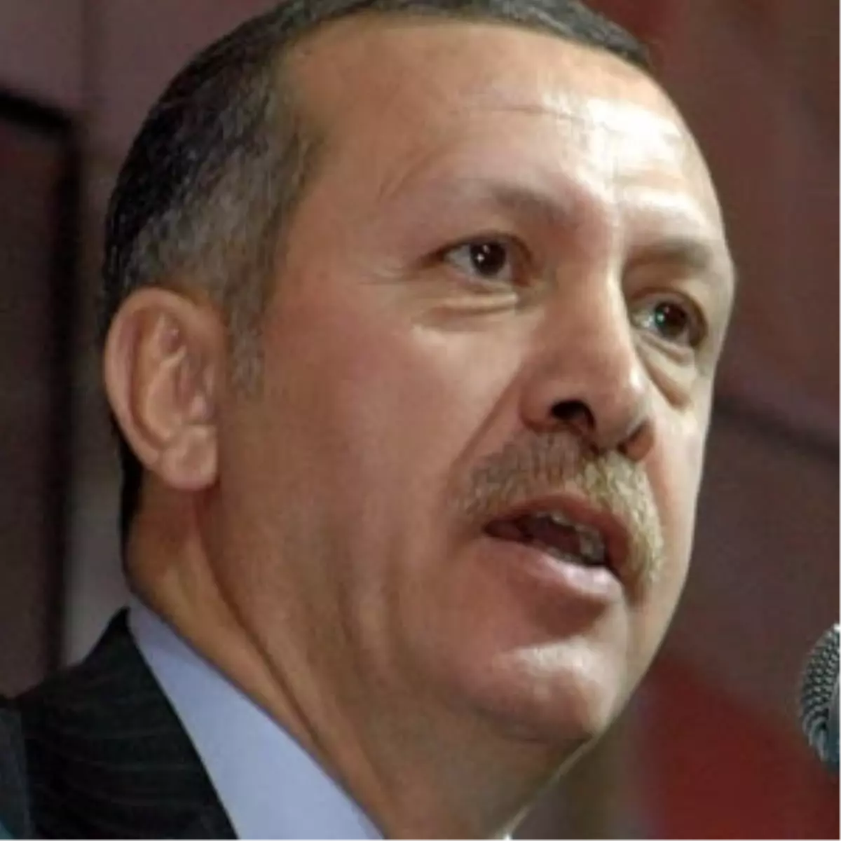 "Kadınlar İçin Yükseltmek Zorundayız!"