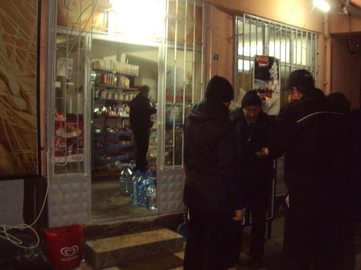 Kırmızı Atkılı ve Silahlı Gaspçı Dehşeti