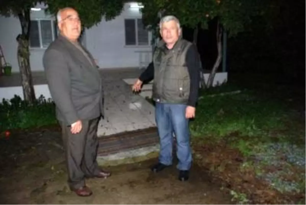 Aydın Menderes Vefat Etti