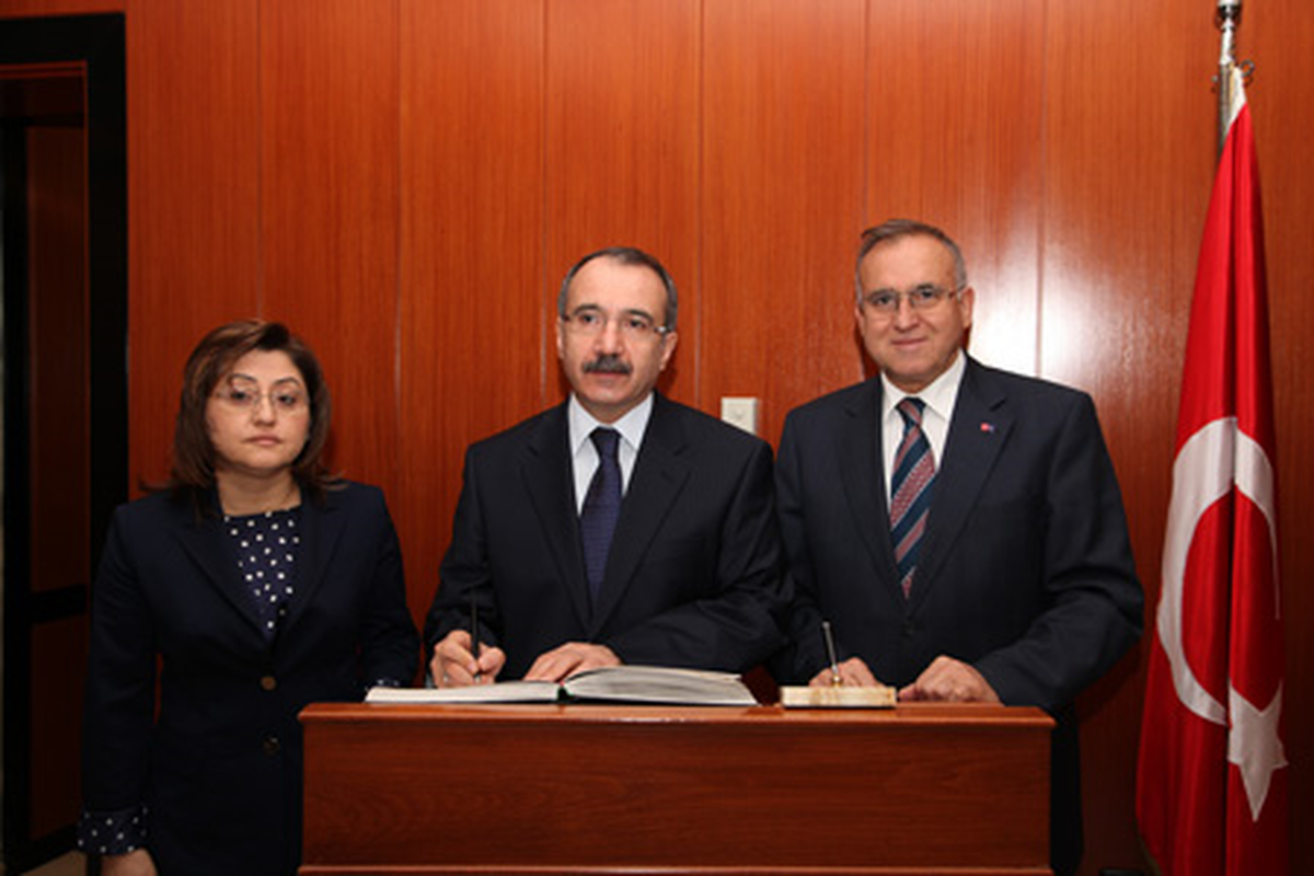 Bakanlardan Büyükşehir Çıkarması