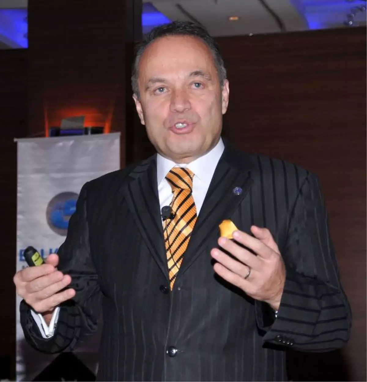 Kızılot: Hapse Girmeyen İşadamı Kalmayacak