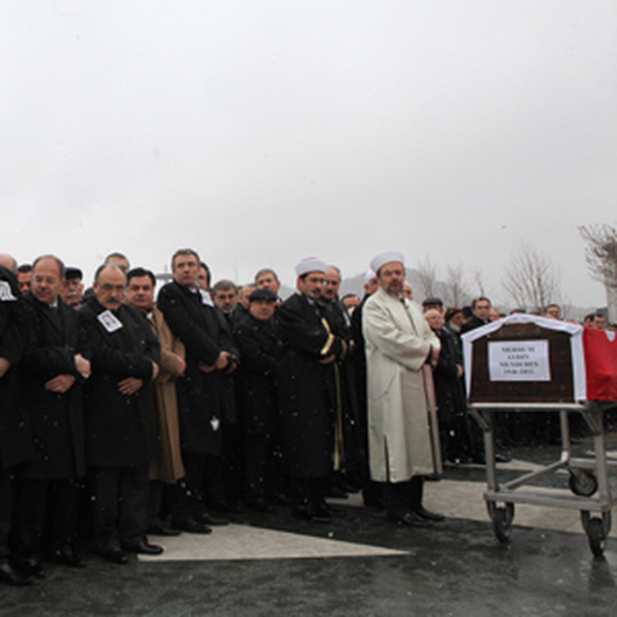 Menderes İçin Hacıbayram Camisi'nde Cenaze Namazı Kılındı