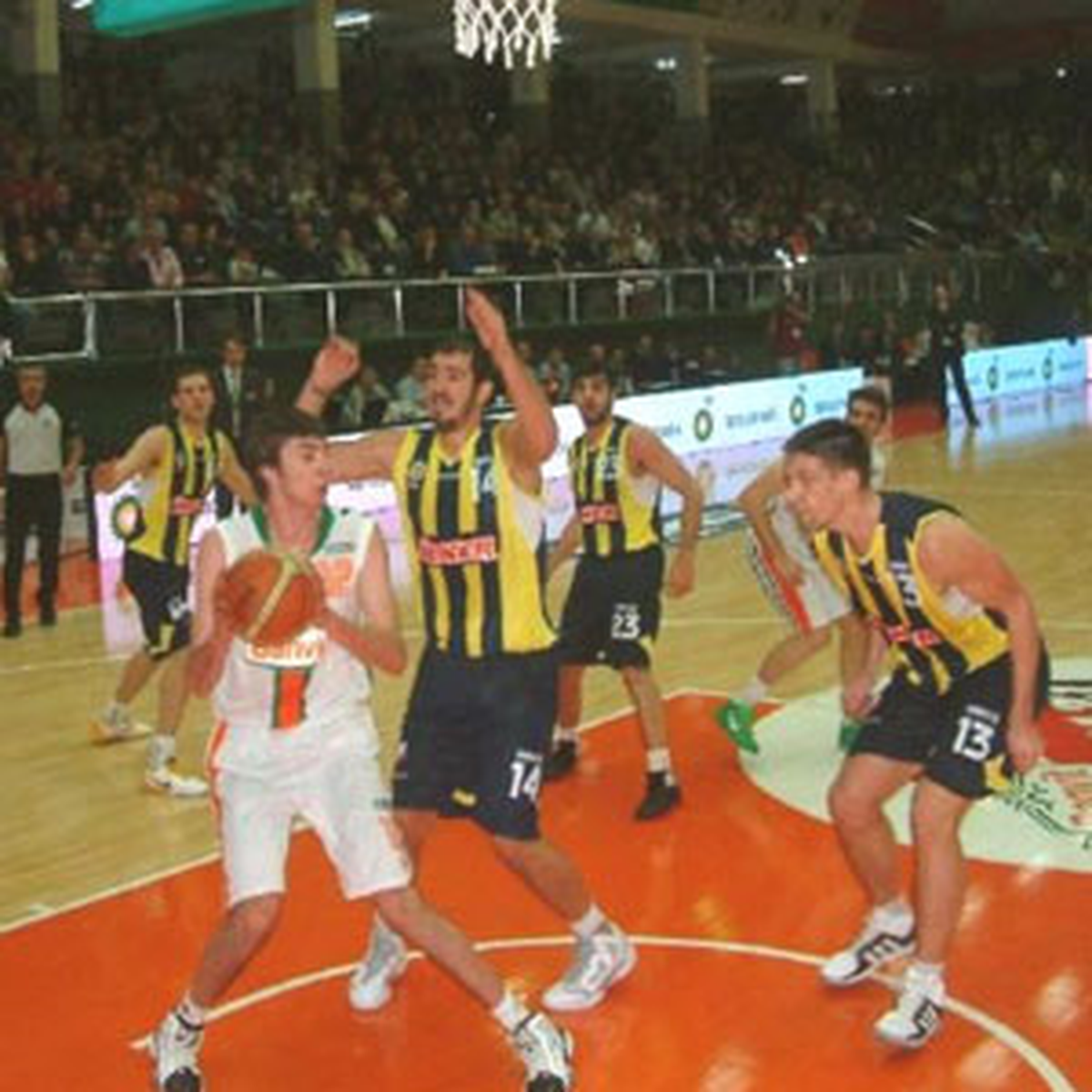 Banvit: 70 - Fenerbahçe Ülker: 66