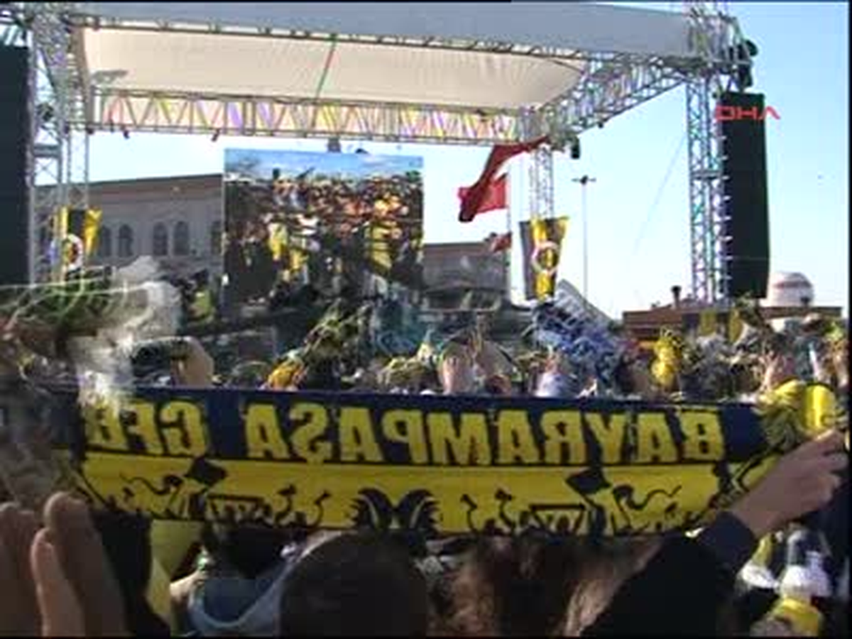 Fenerbahçelilerin Kadıköy Mitingi Başladı 1