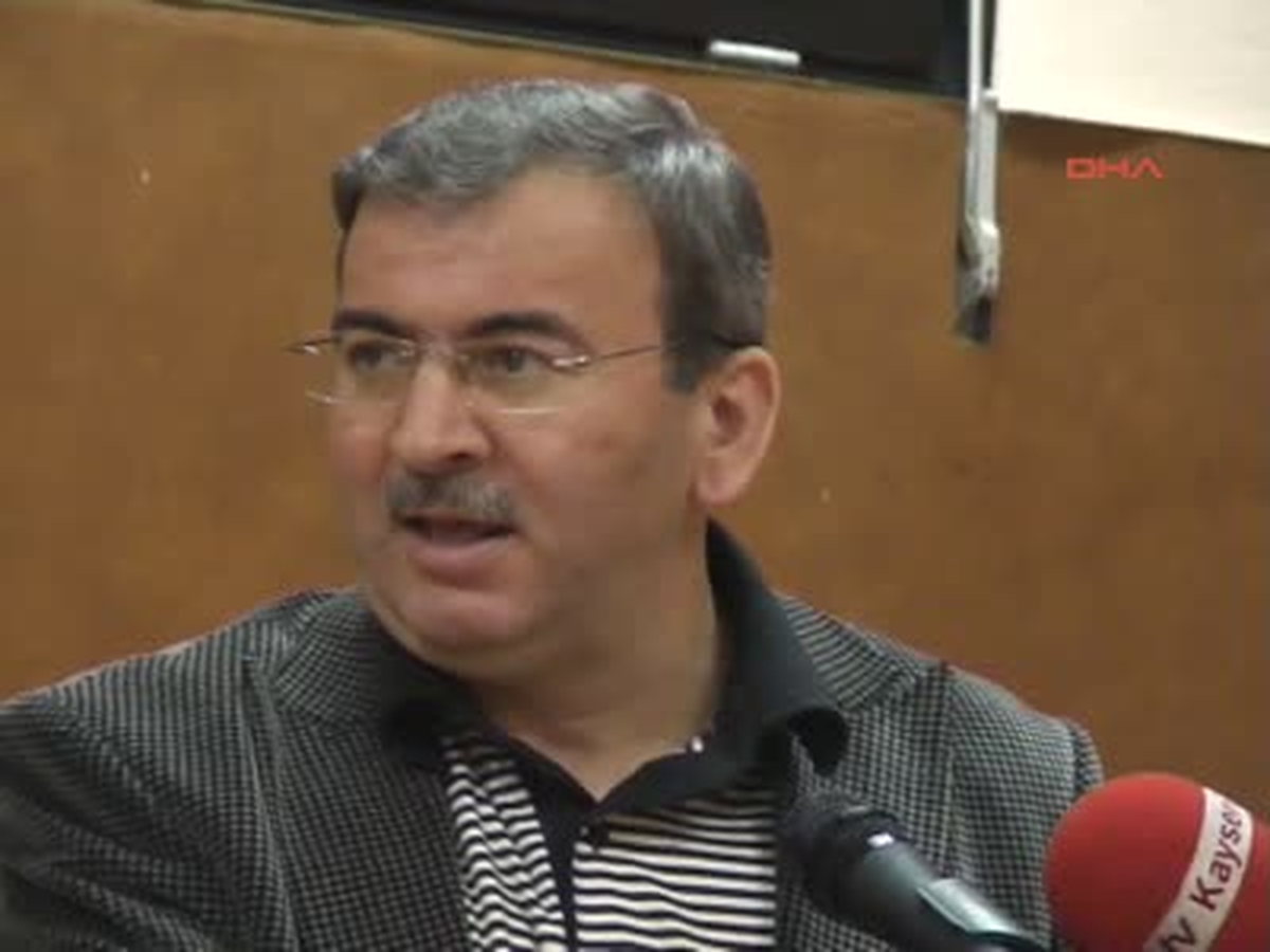 İlahiyat Fakültesi Tanıtıldı 1