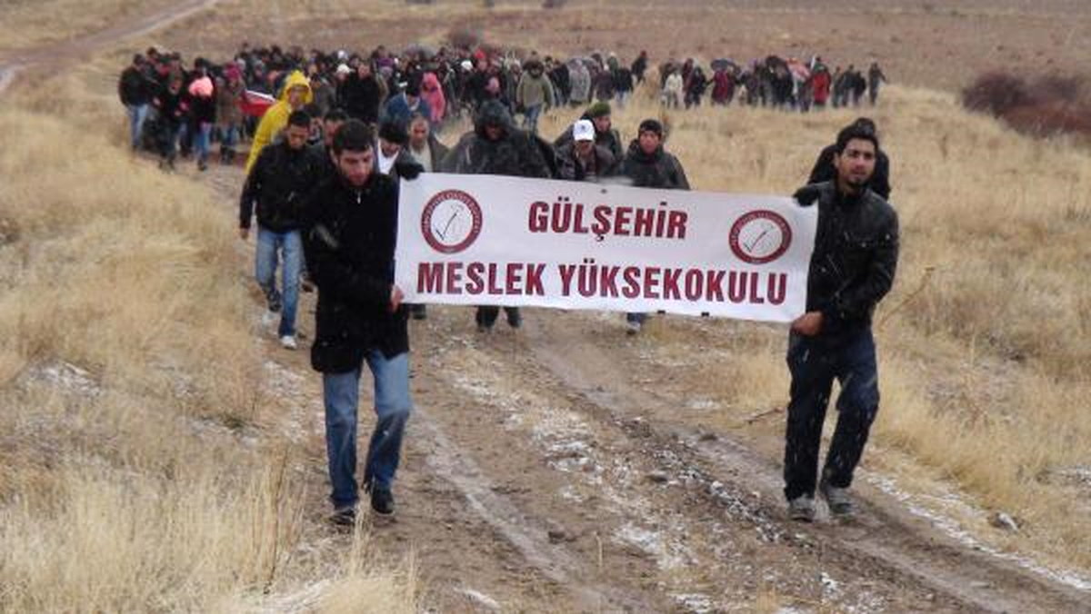 Sarıkamış Şehitleri İçin Hırkadağ'a Tırmandılar