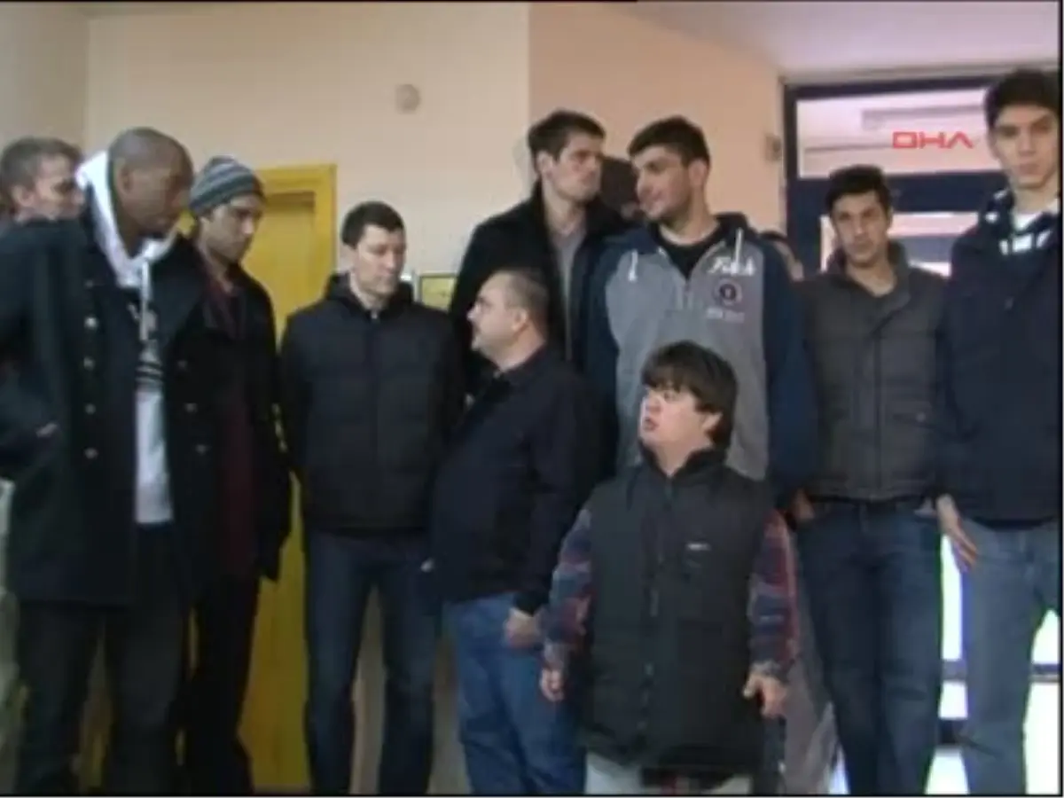 Anadolu Efes, Zihinsel Yetersiz Çocukları Yetiştirme ve Koruma Vakfı'nı Ziyaret Etti