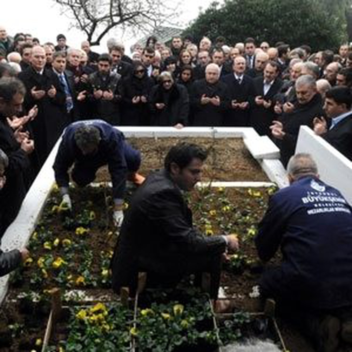 Anıt Mezara Defin Muamması Valilik ile Bakanlık Arasında Kaldı